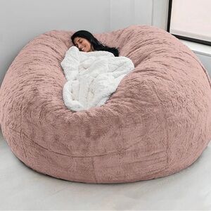 Luxurious Pink Plush Bean Bag Chair